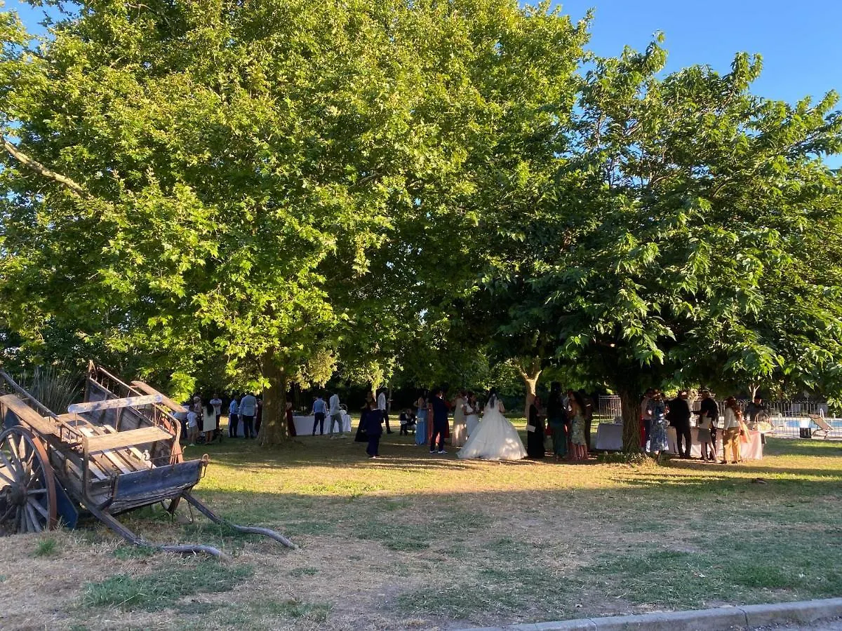 Domaine De La Reynaude Hotel Aurons
