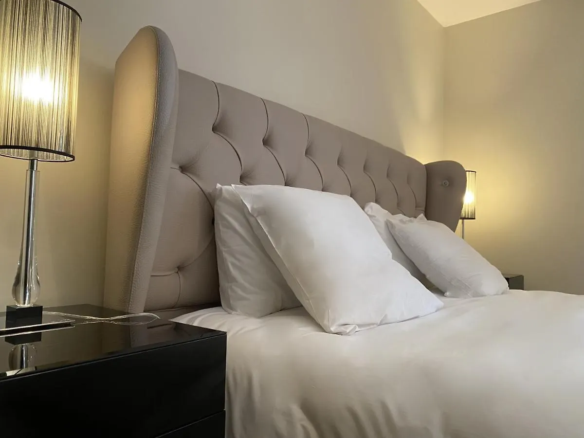 Domaine De La Reynaude Hotel Aurons